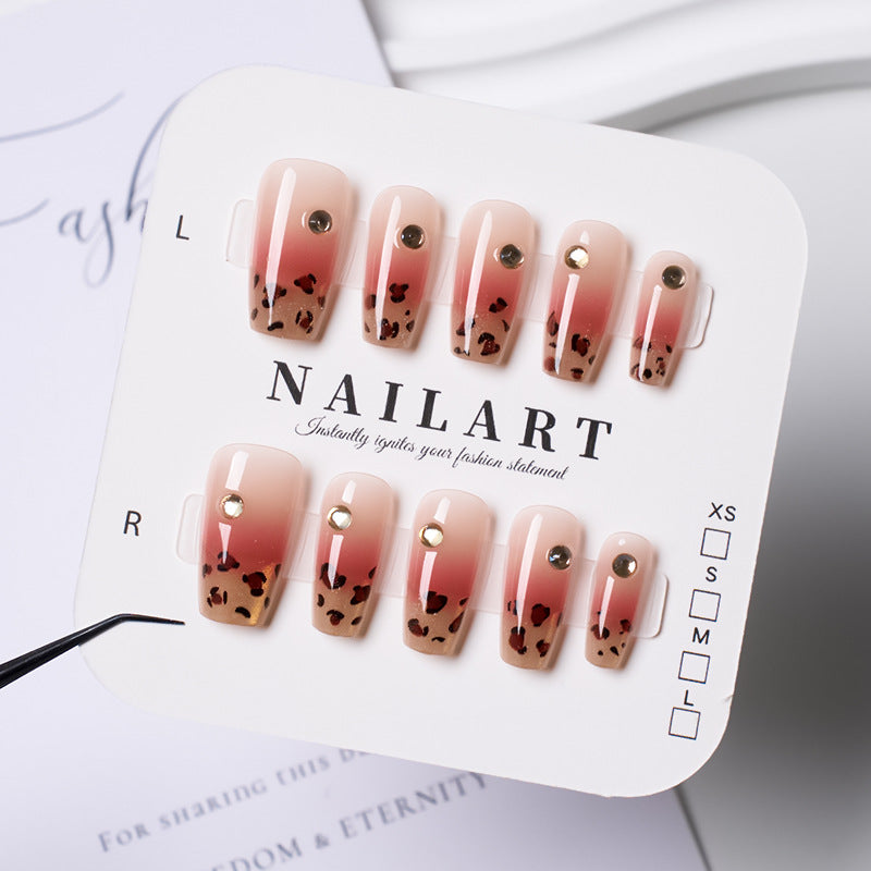 The Everyday Edit | Daily Wear Press-On Nails