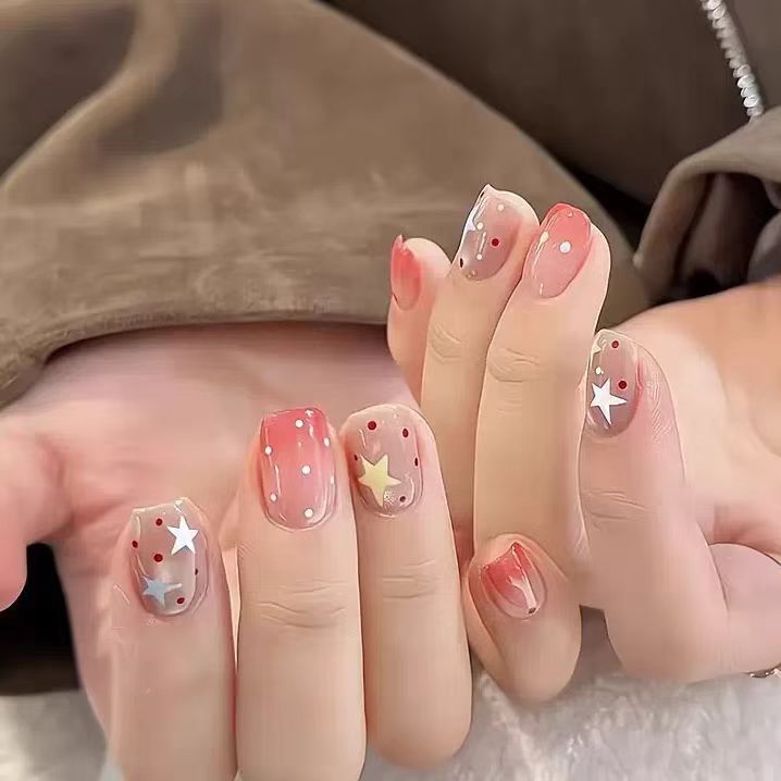 The Everyday Edit | Daily Wear Press-On Nails