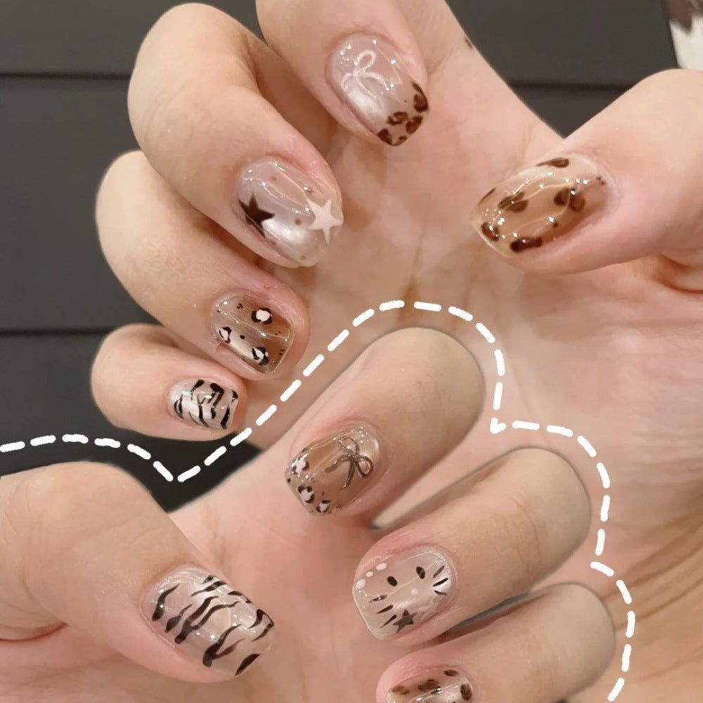 The Everyday Edit | Daily Wear Press-On Nails