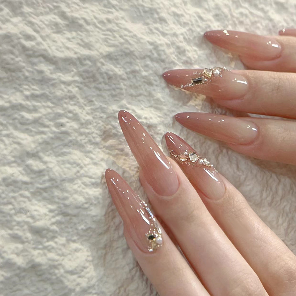 The Everyday Edit | Daily Wear Press-On Nails