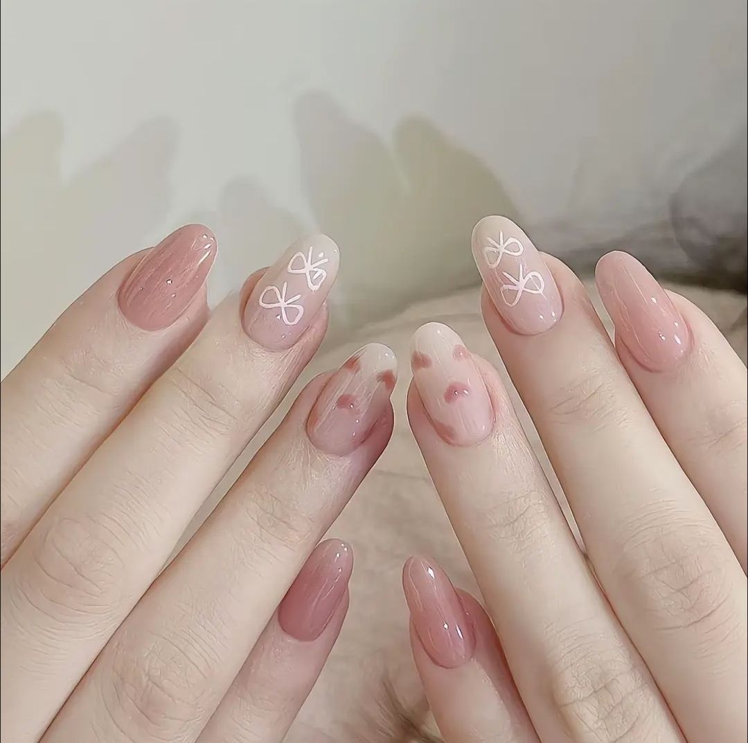 The Everyday Edit | Daily Wear Press-On Nails