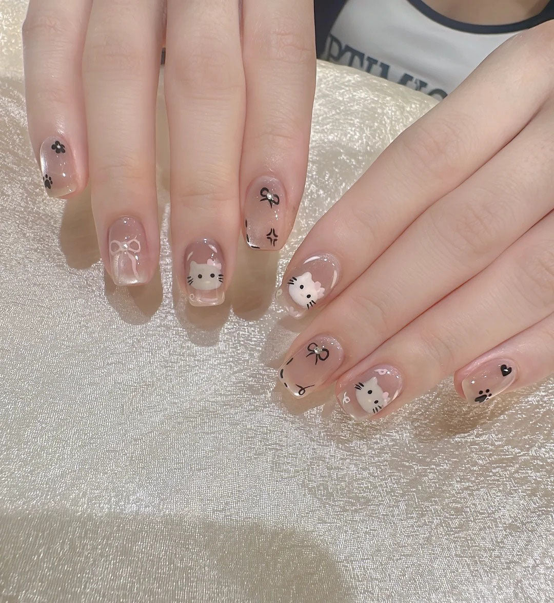The Everyday Edit | Daily Wear Press-On Nails