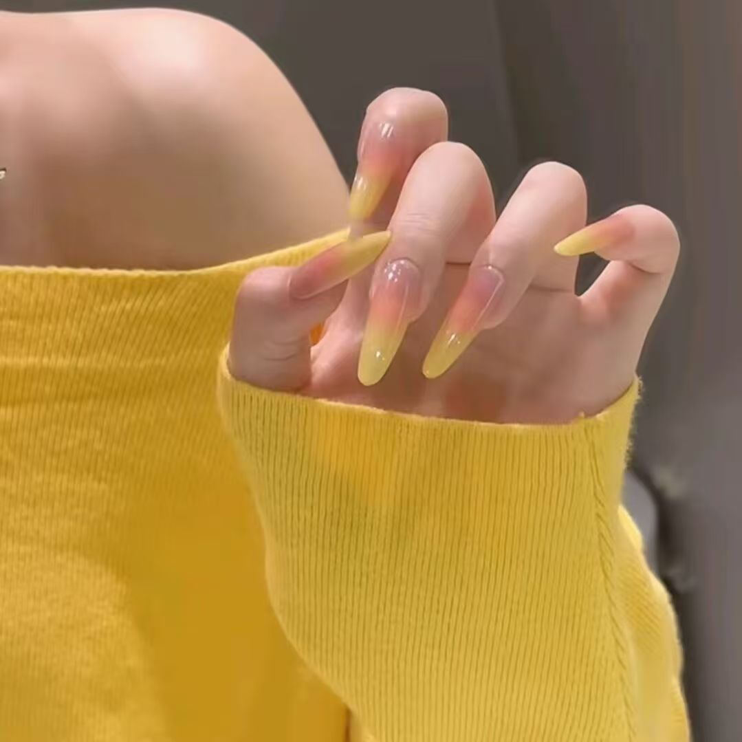 The Everyday Edit | Daily Wear Press-On Nails