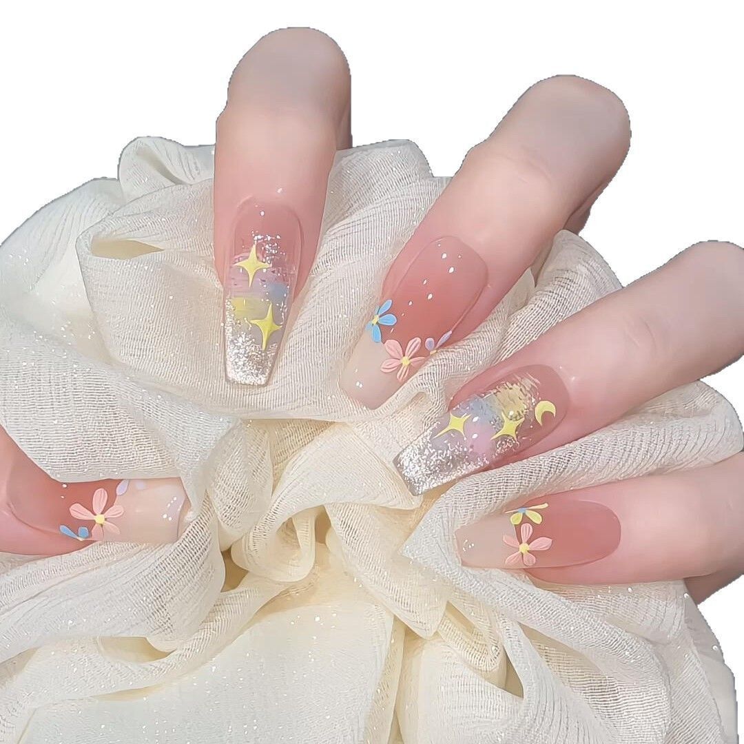 The Everyday Edit | Daily Wear Press-On Nails