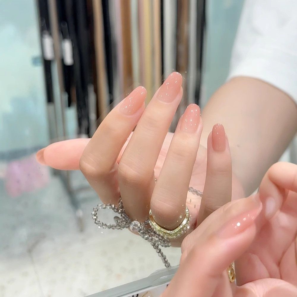 The Everyday Edit | Daily Wear Press-On Nails