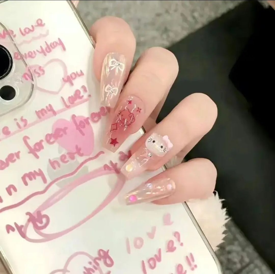 The Everyday Edit | Daily Wear Press-On Nails